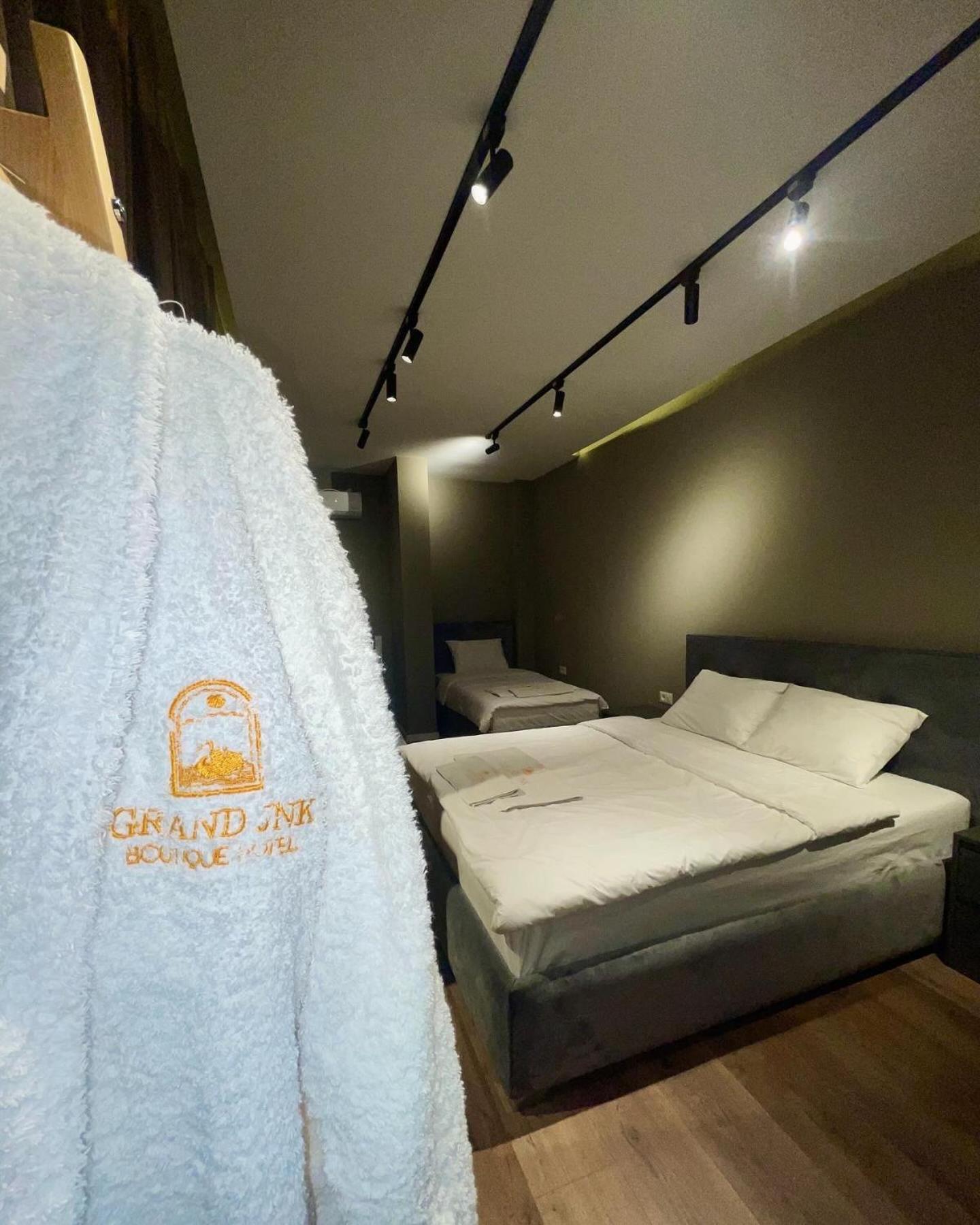 Grand Jnk Boutique Hotel Kukes Ngoại thất bức ảnh