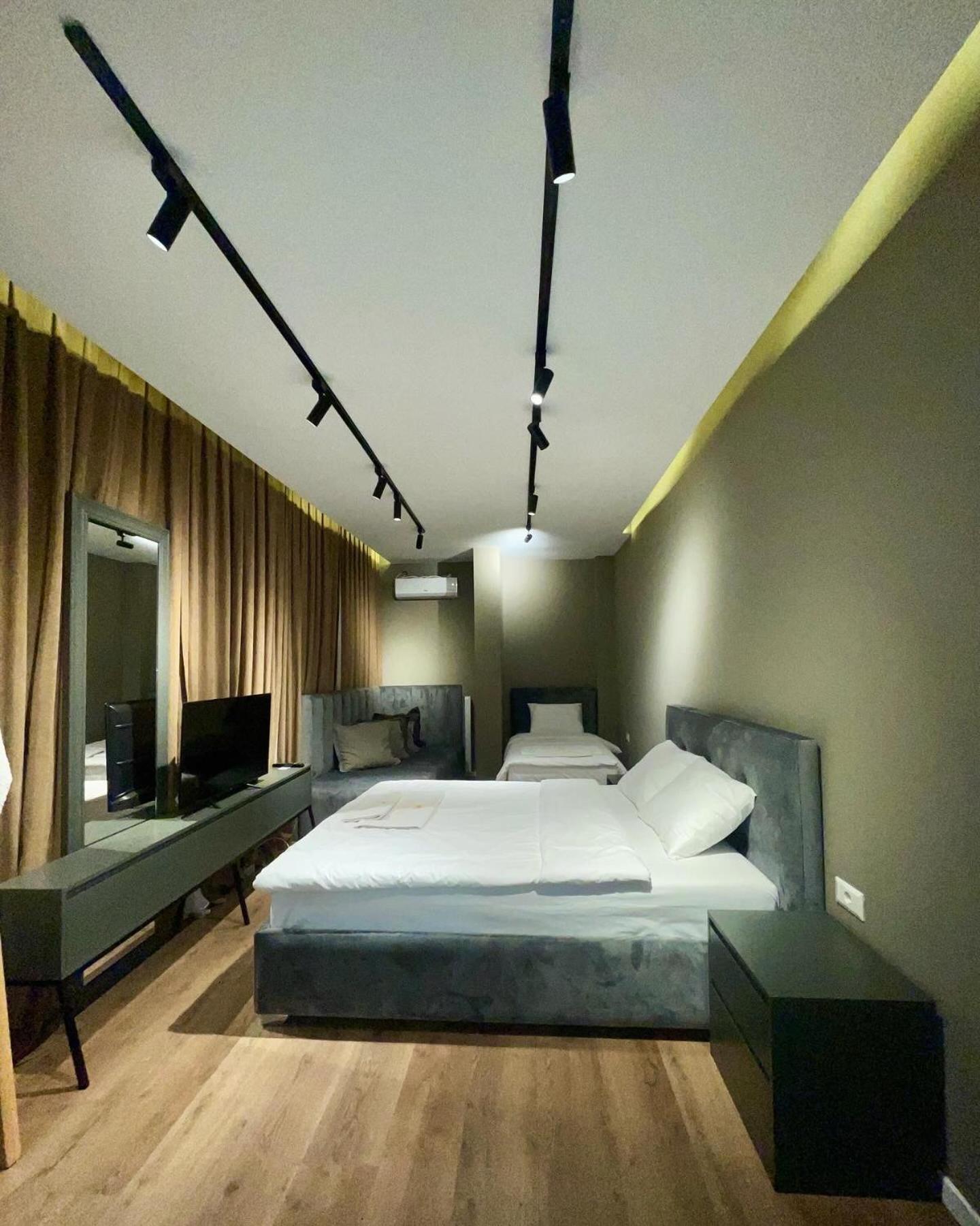 Grand Jnk Boutique Hotel Kukes Ngoại thất bức ảnh
