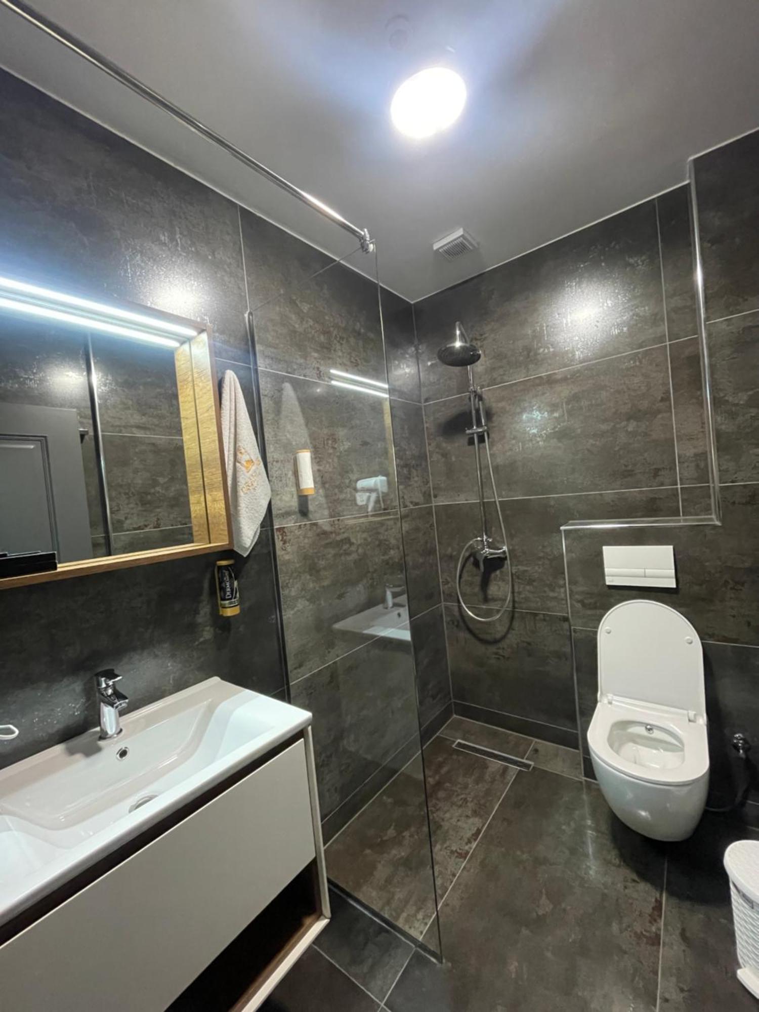Grand Jnk Boutique Hotel Kukes Ngoại thất bức ảnh