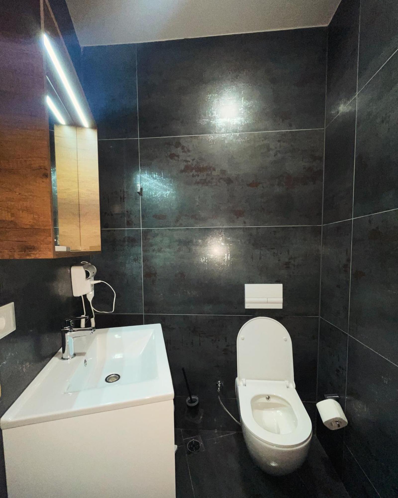 Grand Jnk Boutique Hotel Kukes Ngoại thất bức ảnh